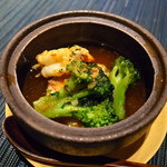 はるさあ - エビとブロッコリーのアヒージョ