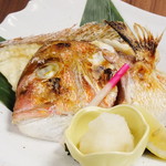 Kaisen Izakaya Matsuri Shungyoto Kyouyasaito Osakeno Omise - 鮮魚のかま焼き