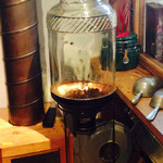 クアコーヒー - マスター手作りのちゃふ取り装置