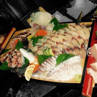 祝い事などに仕出しや船盛りもございます♪