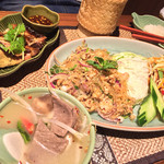 Blue Papaya Thailand - イーサンセット カオニャオ追加で