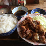 こたん - 真ん中のタレに漬けて食べます。