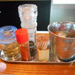 オールド スクール 中華そば ミヤ デ ラ ソウル - 卓上調味料