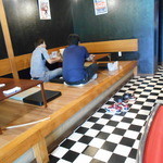 オールド スクール 中華そば ミヤ デ ラ ソウル - 小上がり