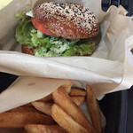 キッチン＆カフェ クリシュ - バジルチキンサンド