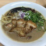 熟成豚骨ラーメン680円