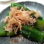 元祖立ち飲み屋 - オクラの浅漬け￥200円