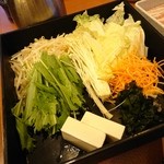 和食さと - 「基本セット」の野菜盛り合わせ