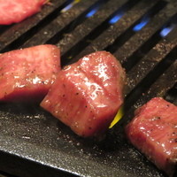 うしごろバンビーナ 恵比寿本店 - 焼いている所アップ