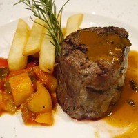 Serafina NEW YORK さいたま新都心店 - フィレ ミニョンのグリーンペッパーソース
