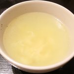 Mim Min - 珉珉風生姜焼き定食 500円 のスープ