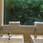 MOKICHI TRATTORIA - ホテルのようなトイレ