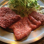 鉄板焼ステーキ 一ッ葉ミヤチク - ダイヤ肉