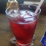 カフェ月星 - ローズヒップと何かのハーブティー