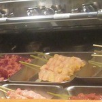 焼鳥みなみ - 準備された焼き鳥串