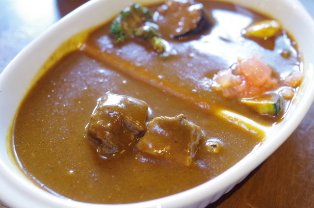 ガヴィアル 神保町 欧風カレー 食べログ