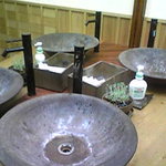 地中海レストラン PATATA - トイレの洗面ボウルも金山焼き！