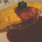 金谷洋食堂 - デミグラスソースと炊き込みご飯のオムライス