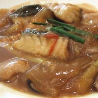 中国料理 翡翠宮 - 翡翠宮　鮮魚と粉皮（フンピー）のピリ辛煮込み