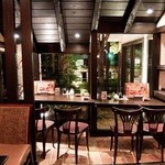 カフェドムッシュ - 2015.9.3 喫煙席の窓際カウンター