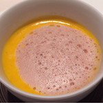 レストラン コートドール - かぼちゃのポタージュ
      カカオのムースで香り付け