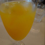 フルーツパーラー附木屋 - ランチのフレッシュオレンジジュース