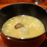 草喰 なかひがし - 白味噌と赤味噌を合わせたお椀。具は冬瓜・木耳・銀杏・茗荷でした。