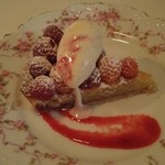abc kitchen - raspberry frangipane tart vanilla raspberry ice cream