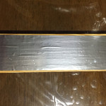  白銀本舗　杉本利兵衛本店 - 板から剥がしやすいやすい加工。初めて見ました。