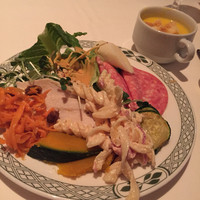 ロウリーズ・ザ・プライムリブ 恵比寿ガーデンプレイス店 - サラダビュッフェ
