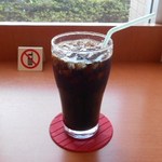 くすの木 - ブリュッセルワッフル　チョコレートとアイスコーヒー