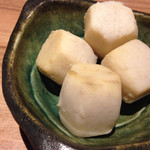 kanzekoshitsuizakayakunseikoubou - 里芋の燻製