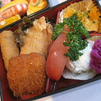 レストラン香味屋 - お弁当上段