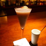 バー ル・サロン - ピオーネのフルーツカクテル