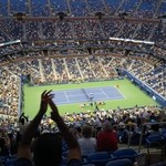 Arthur Ashe Stadium - ナイトセッションに向かうにつれて混んできました
