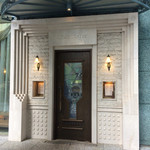 シェ・イノ - 立地がとんでもない場所です。驚きました