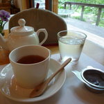 ４月のさかな - 紅茶（ポットサービス）