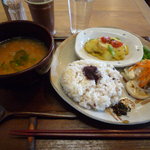 雑穀レストラン　つぶつぶカフェ - ランチ＜日替わり＞