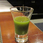 神戸プレジール - お口直しの小松菜のジュース