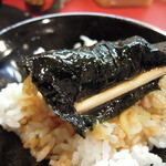 家系ラーメン とらきち家 - のりで巻くとさらに旨い(*^^)v