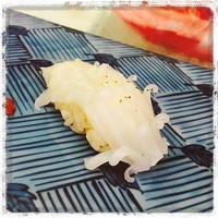 やま中・本店　鮨と日本料理　 - 昼間から寿司。