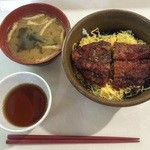 Nambu Shokudou - 秋刀魚の蒲焼丼