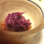 Kawabata - 前菜盛り合わせＵＰ：食用菊（もって菊）の酸味出汁