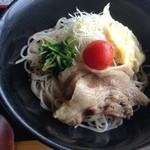 金婚亭 - 白金豚冷え稗（ひえ）かれーそば／デフォルト状態はカレー無し