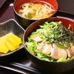 Kunsei Izakaya Kuyuri - ランチ ベーコン丼