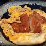 足立屋 源兵衛 - ミニカツ丼。これはとじてないと思う。ｗ