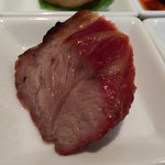 海鮮名菜　香宮 - いい豚ですね。筋肉と脂のバランスがそれっぽい。甘みをつけることで、脂との相性がとてもよい！