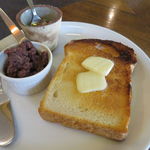 Année - 朝のトーストセット：あんバタートースト(トースト＋自家製つぶあん＋コーヒー)2