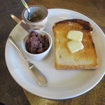 Année - 朝のトーストセット：あんバタートースト(トースト＋自家製つぶあん＋コーヒー)1