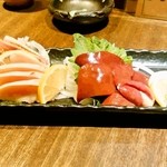 焼鳥 行雲 - とり刺盛り合わせ(1,000円)